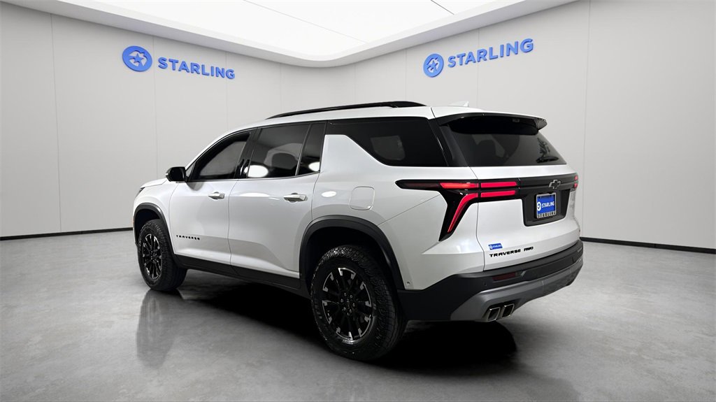 Used 2024 Chevrolet Traverse Z71 w/ Enhanced Driving Package image 5