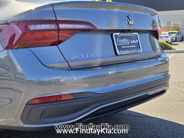 Used 2024 Volkswagen Jetta SE image 7