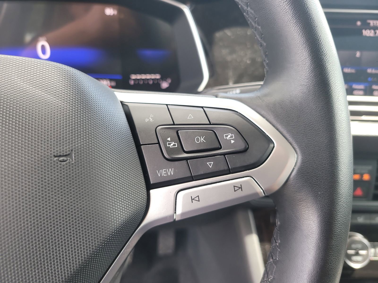 Used 2024 Volkswagen Jetta SE image 27