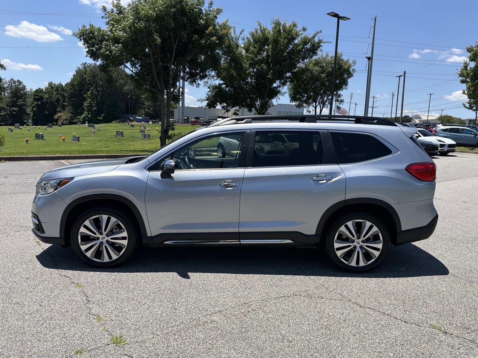 Certified 2022 Subaru Ascent Touring AWD/4WD image 4