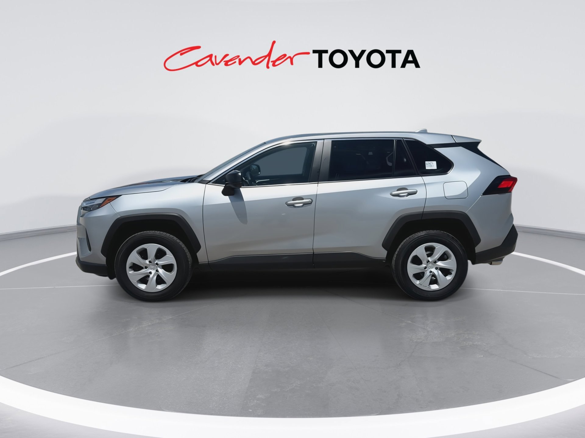 Certified 2025 Toyota RAV4 LE FWD image 5