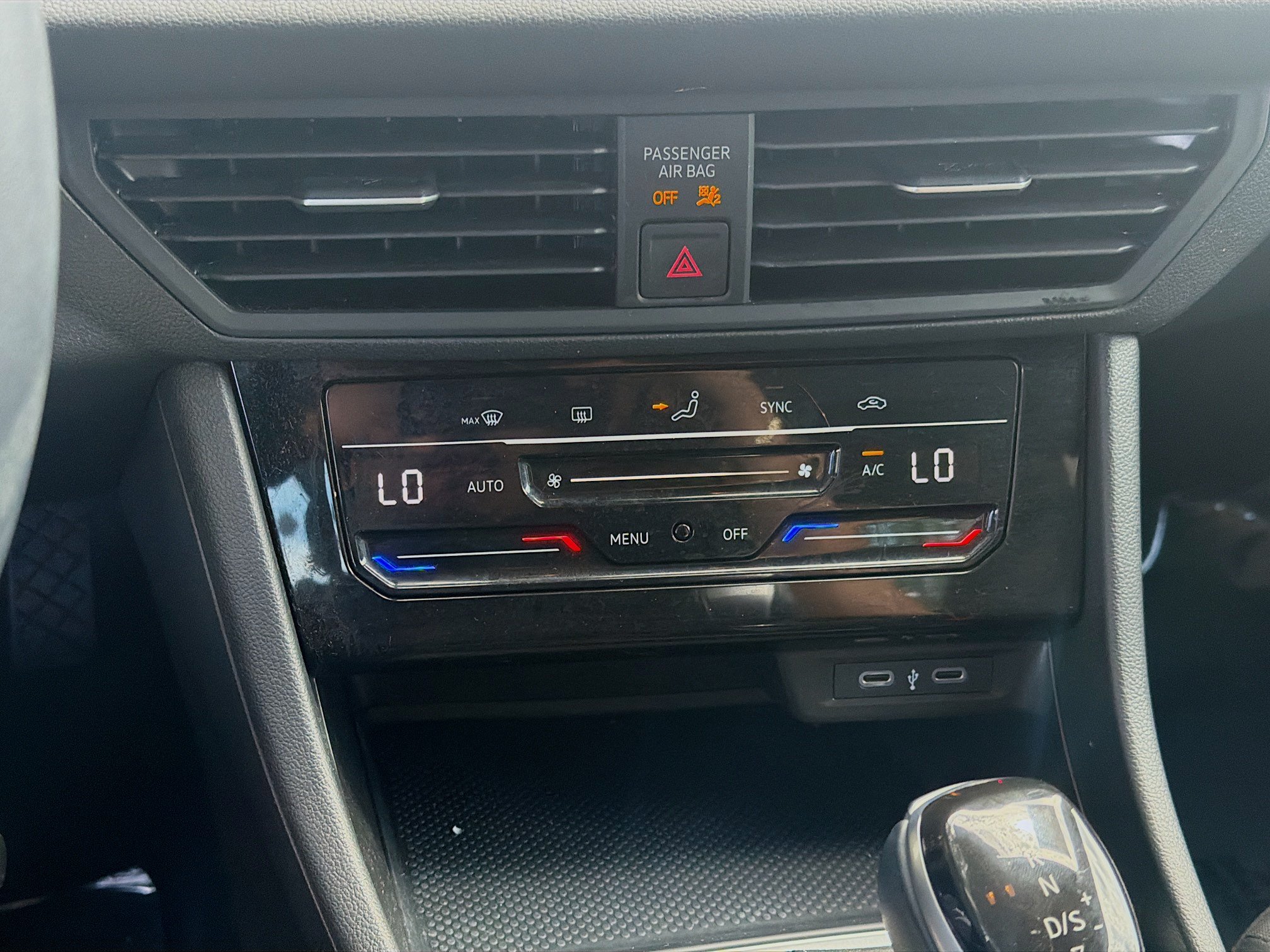 Certified 2025 Volkswagen Jetta S FWD image 14
