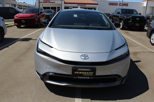 New 2027 Toyota Prius Limited w/ Limited Premium Package FWD image 2