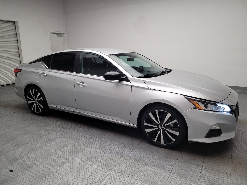 Used 2021 Nissan Altima 2.5 SR FWD image 11