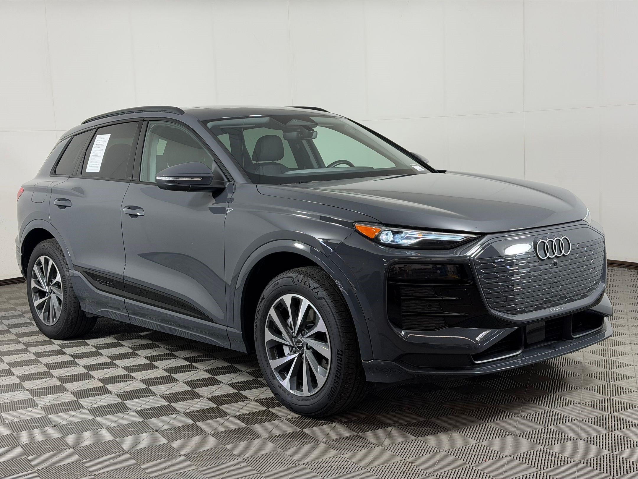Used 2025 Audi Q6 e-tron Premium w/ Convenience Package AWD/4WD image 7