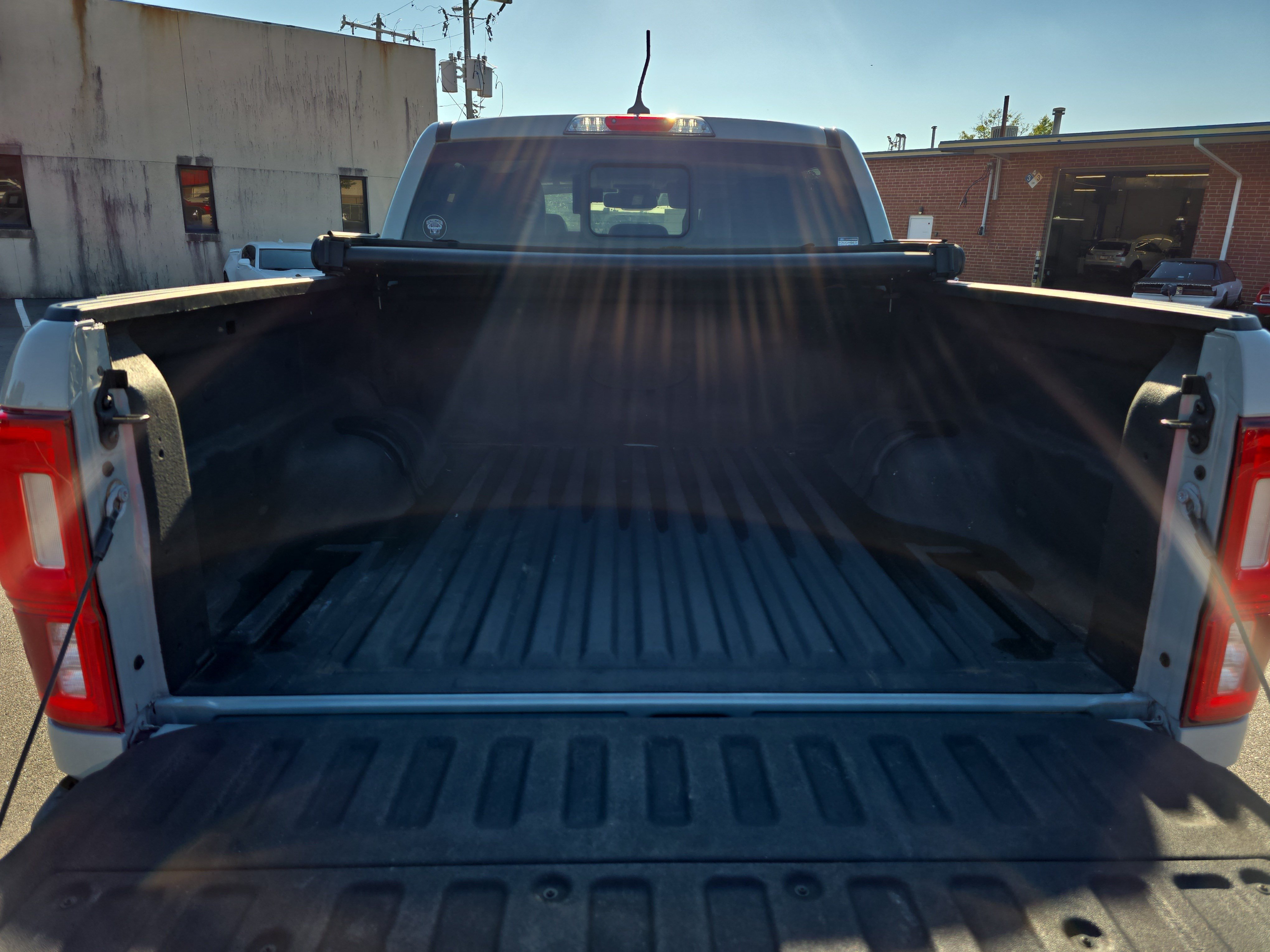Used 2022 Ford Ranger Lariat w/ Tremor Off-Road Package AWD/4WD image 12
