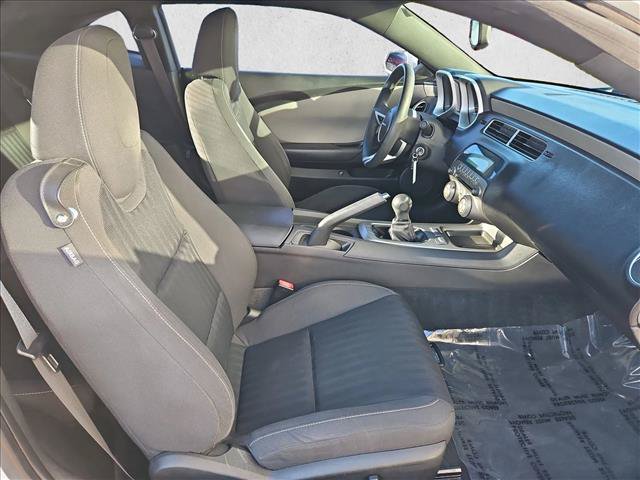 Used 2011 Chevrolet Camaro LS RWD image 24