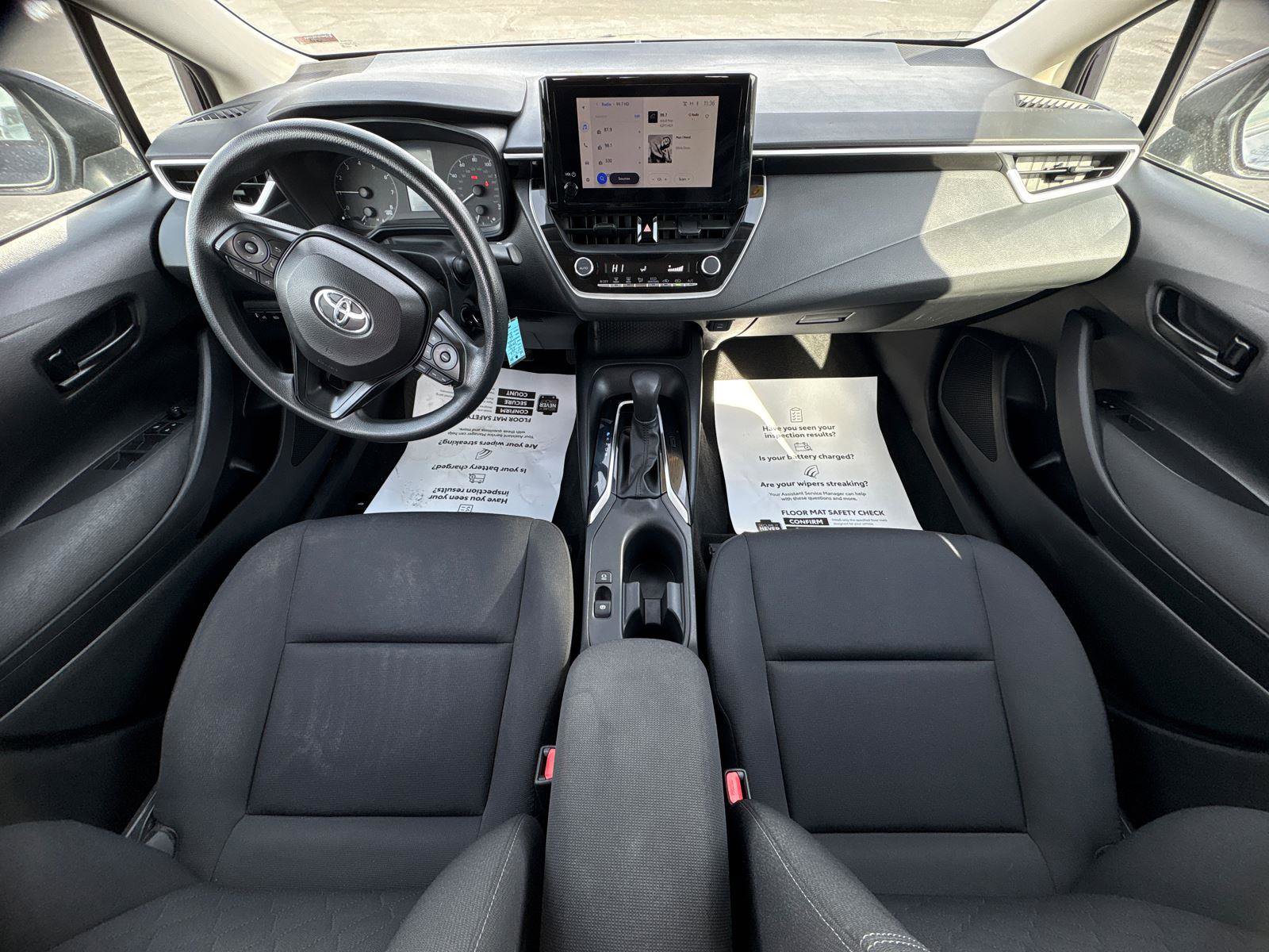 Used 2023 Toyota Corolla LE FWD image 14