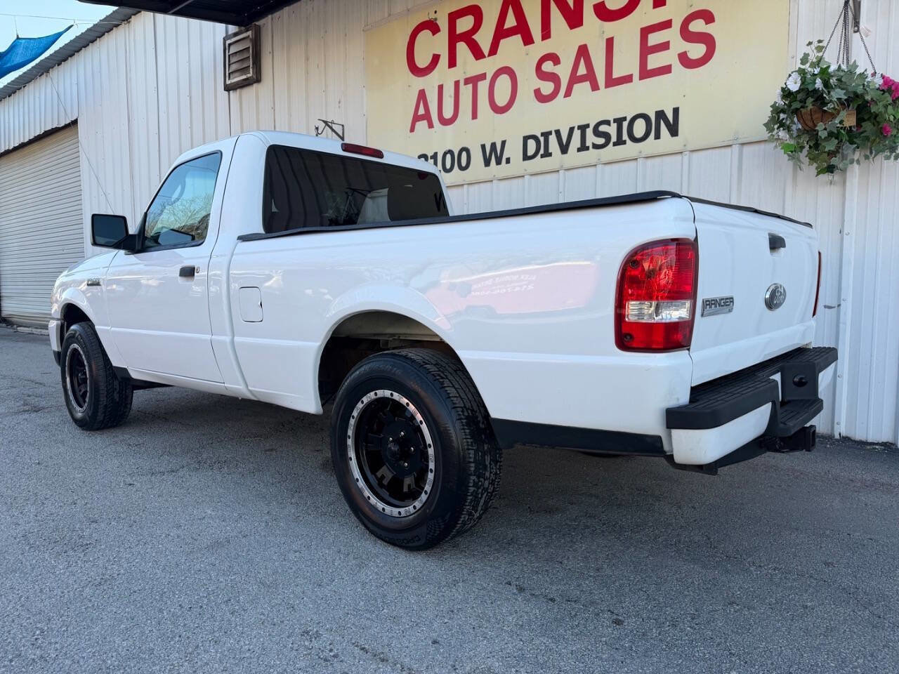 Used 2010 Ford Ranger XLT image 2