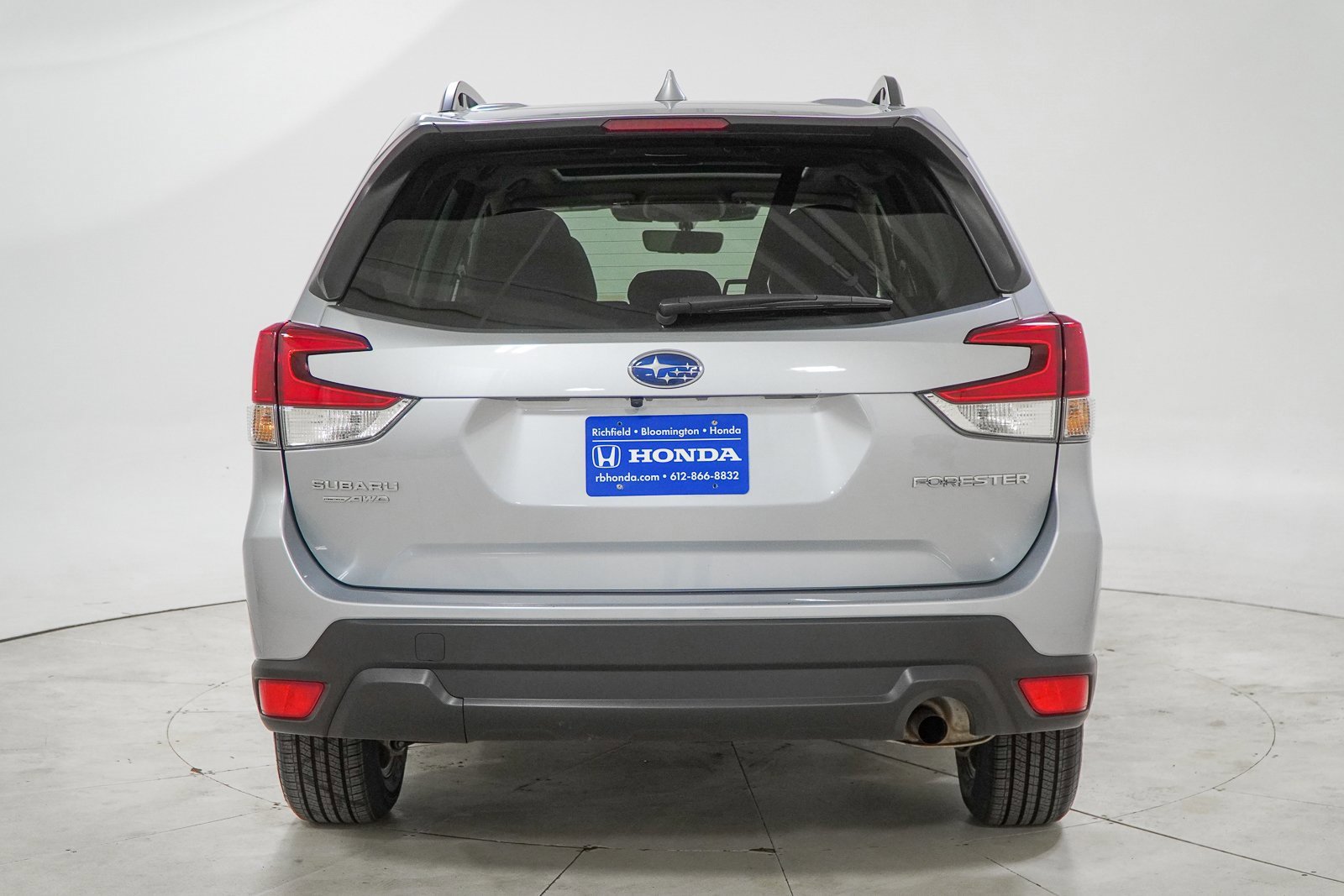 Used 2023 Subaru Forester Premium image 8