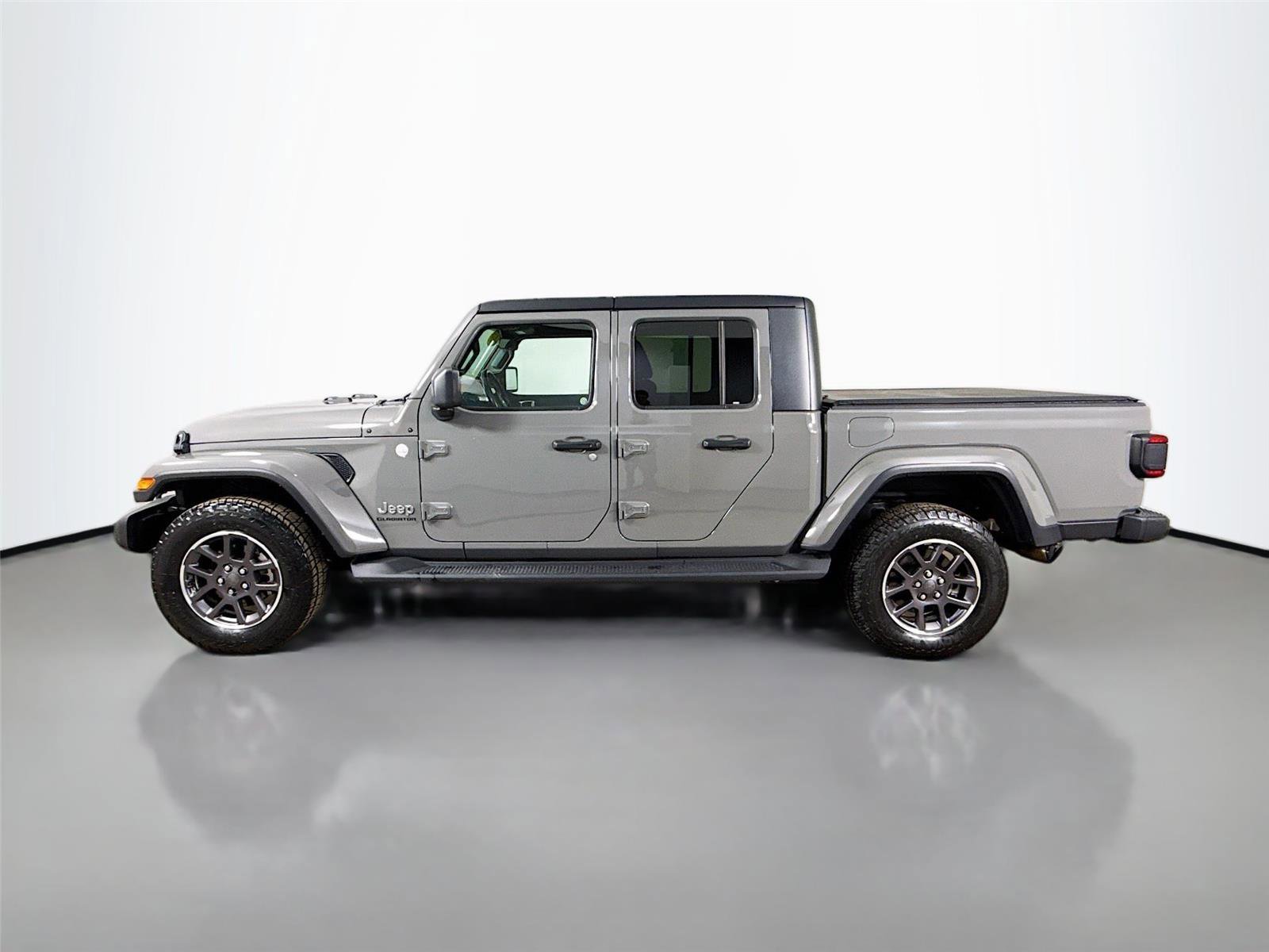 Used 2021 Jeep Gladiator Overland w/ LED Lighting Group image 8