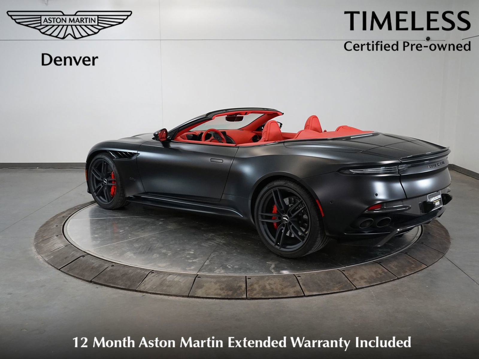 Used 2022 Aston Martin DBS Superleggera Volante image 3