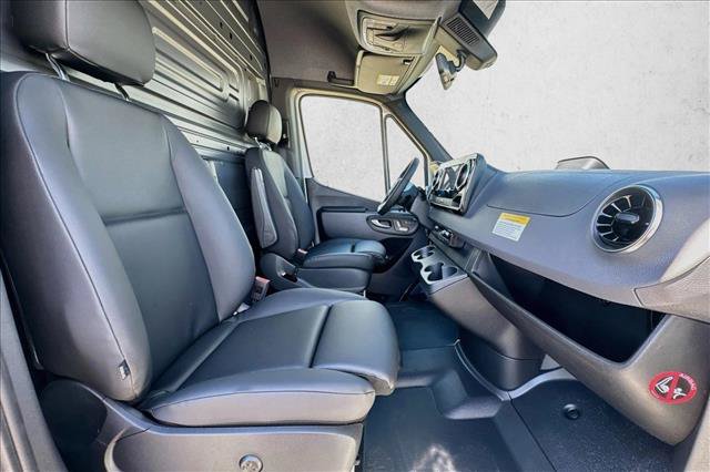 New 2026 Mercedes-Benz Sprinter 2500 image 23