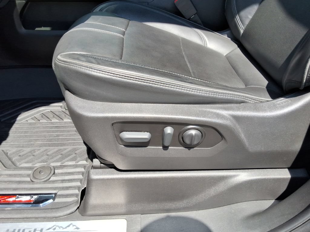 Certified 2022 Chevrolet Silverado 3500 High Country AWD/4WD image 25