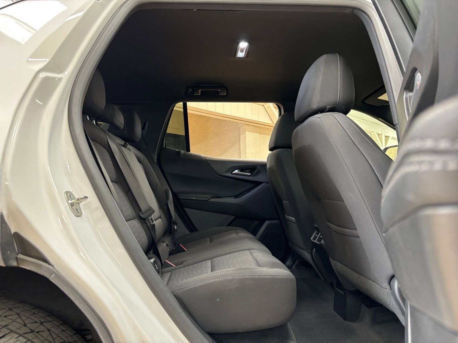Used 2025 Chevrolet Equinox LT FWD image 27