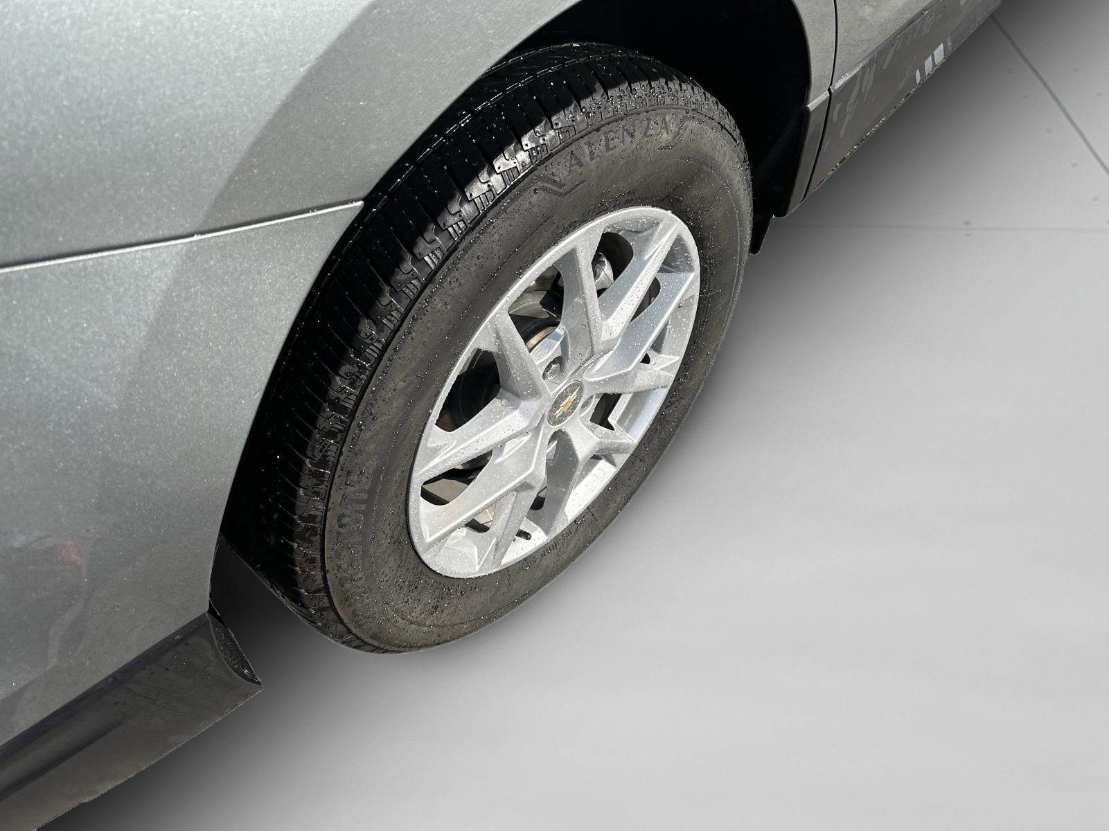 Used 2023 Chevrolet Equinox LT image 20