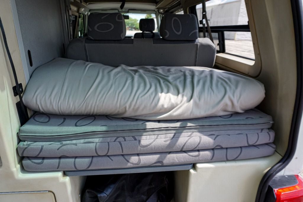 Used 2000 Volkswagen Eurovan Camper FWD image 50