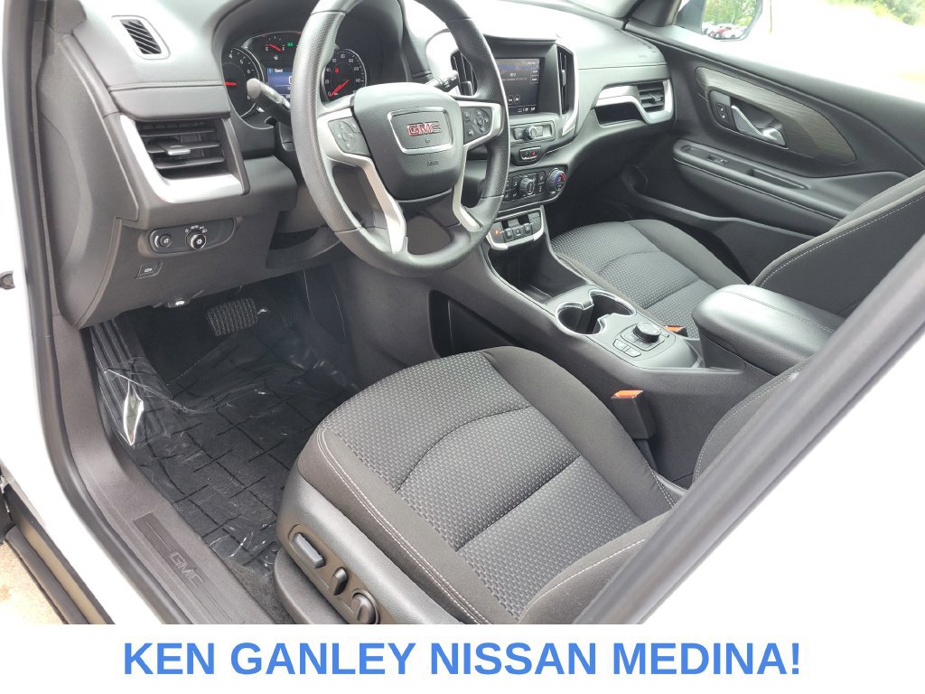 Used 2024 GMC Terrain SLE w/ Driver Convenience Package AWD/4WD image 25