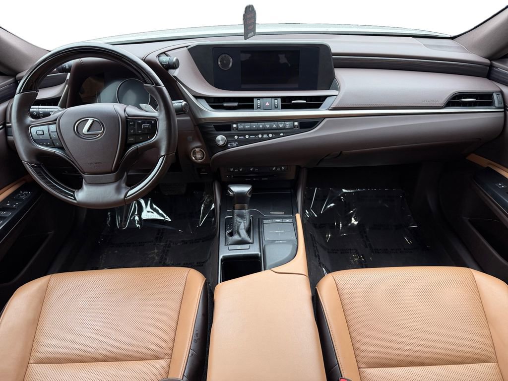 Used 2021 Lexus ES 250 w/ Premium Package image 10