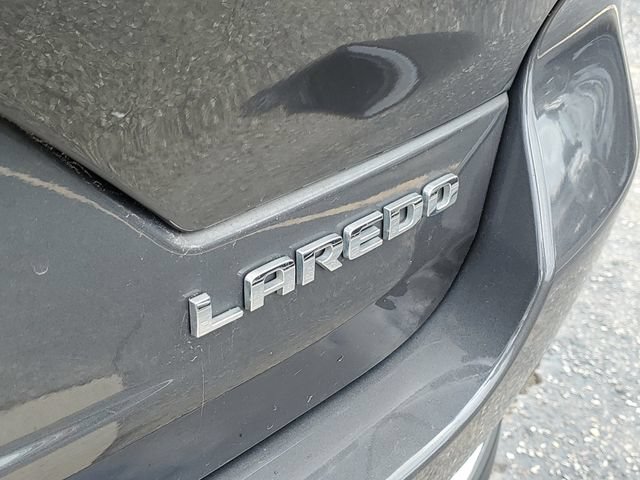 Used 2022 Jeep Grand Cherokee Laredo w/ Luxury Tech Group I AWD/4WD image 33