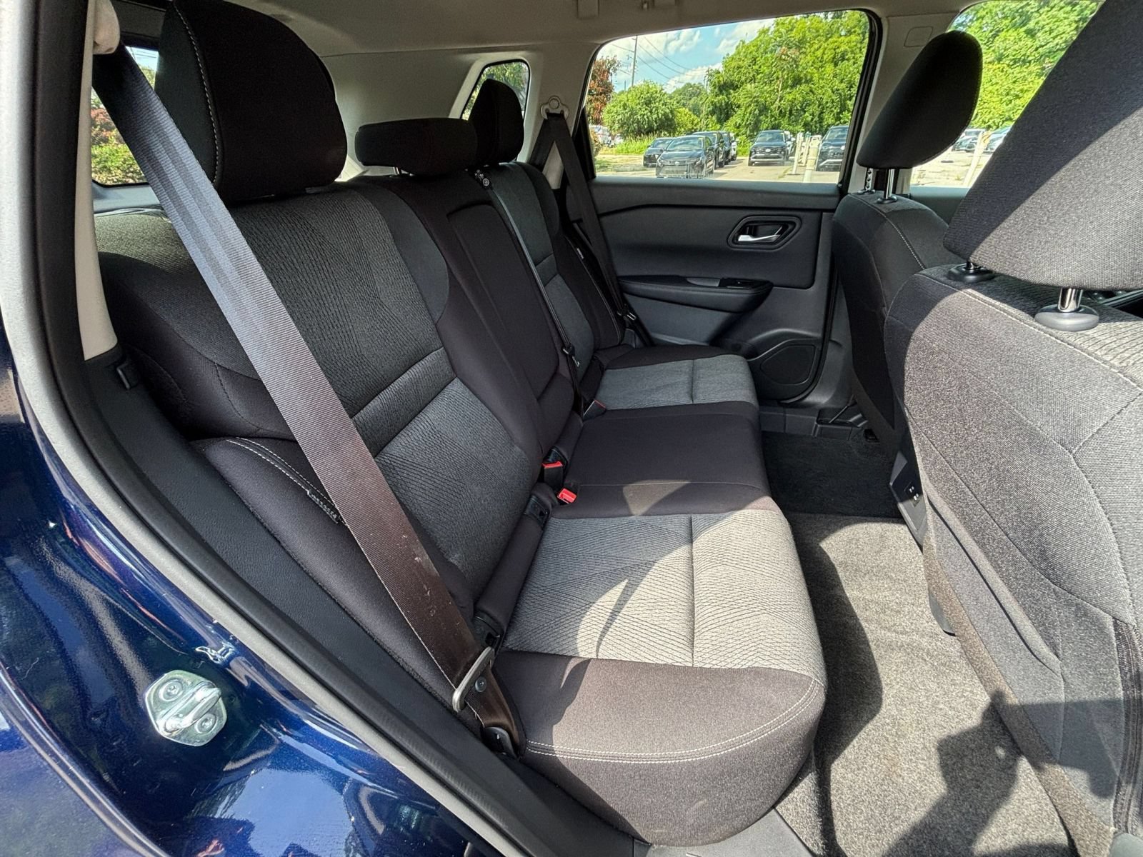 Used 2026 Nissan Rogue SV FWD image 40