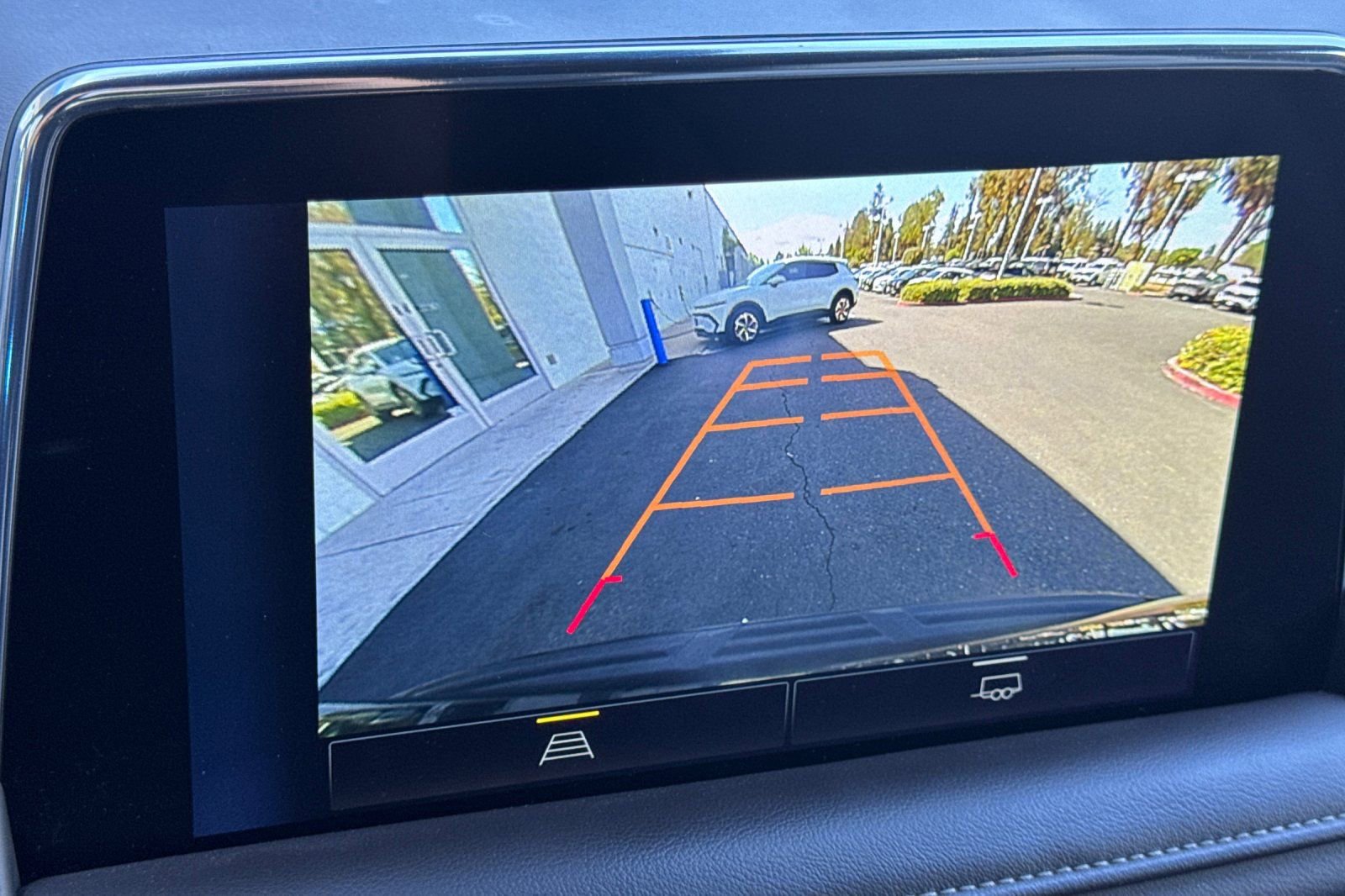 Used 2024 Chevrolet Suburban LT image 29