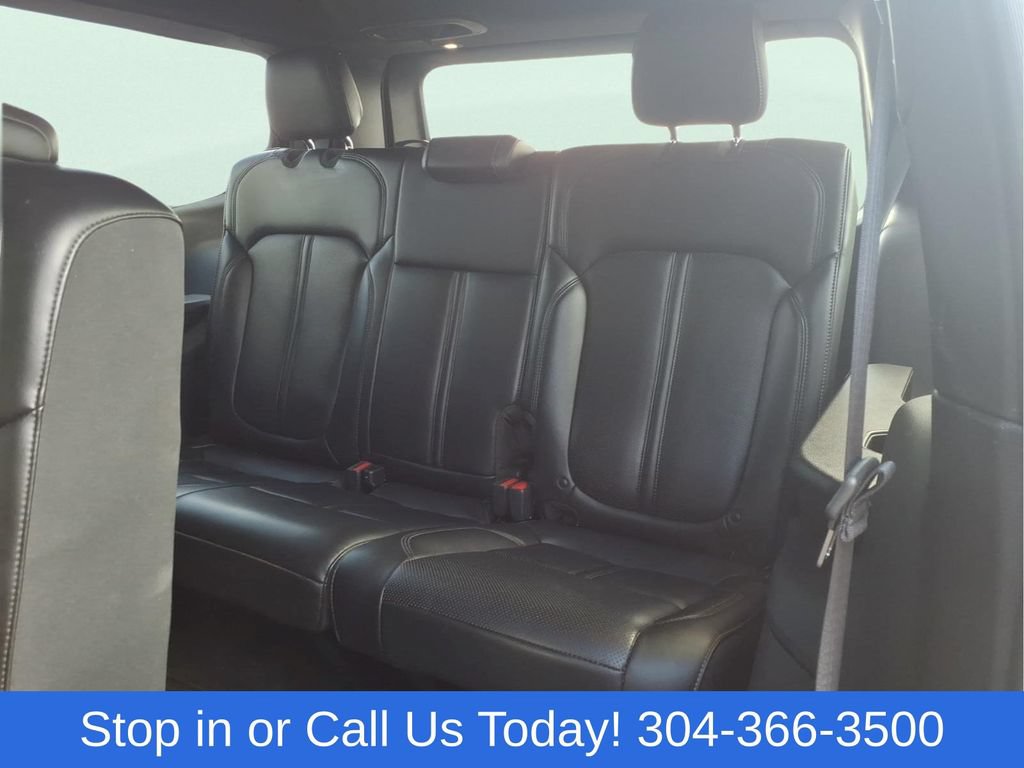 Used 2022 Jeep Wagoneer Series I AWD/4WD image 15