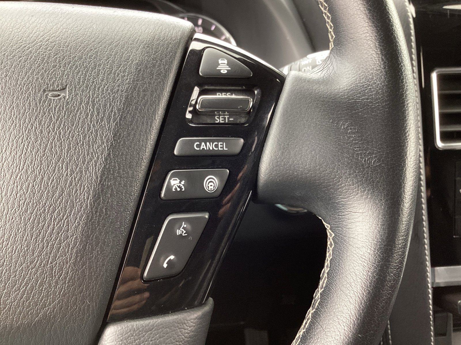 Used 2022 INFINITI QX80 Luxe w/ Cargo Package image 21