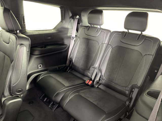 Used 2023 Jeep Grand Cherokee L Altitude AWD/4WD image 33