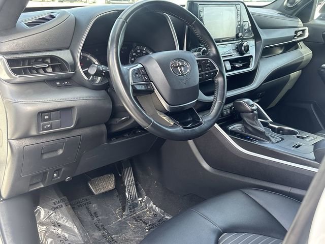 Used 2021 Toyota Highlander XSE image 18