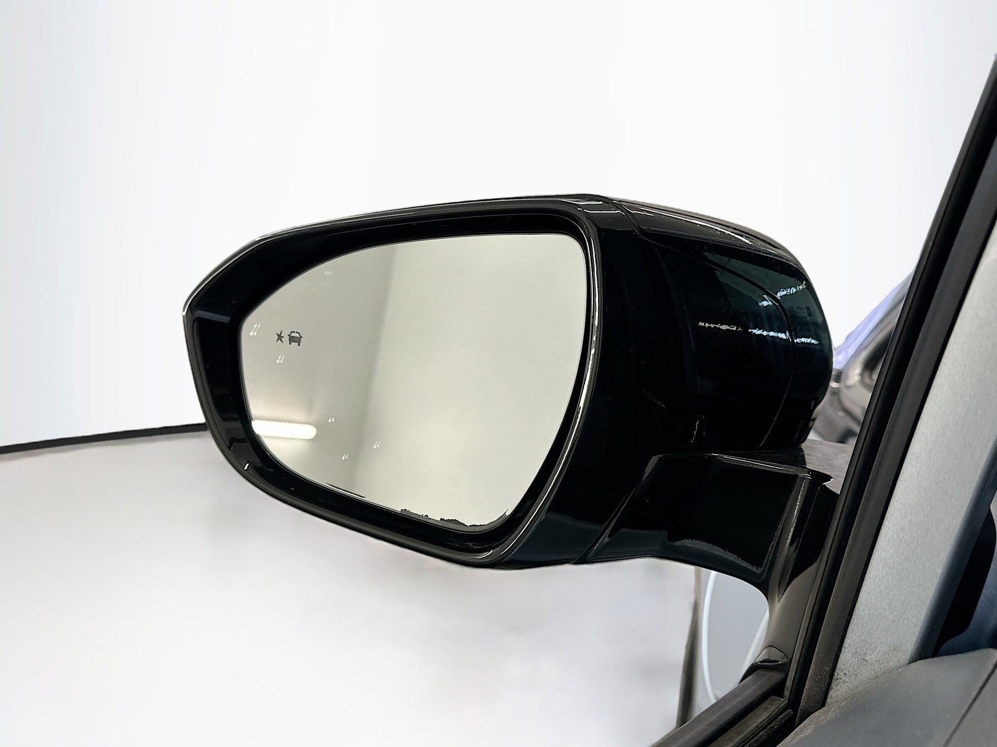 Used 2017 Chevrolet Bolt Premier w/ Driver Confidence II Package image 16