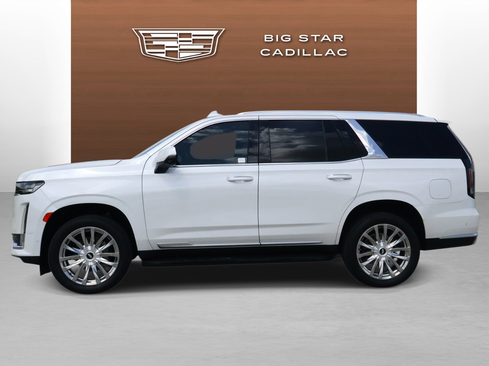 Used 2021 Cadillac Escalade Premium Luxury RWD image 2