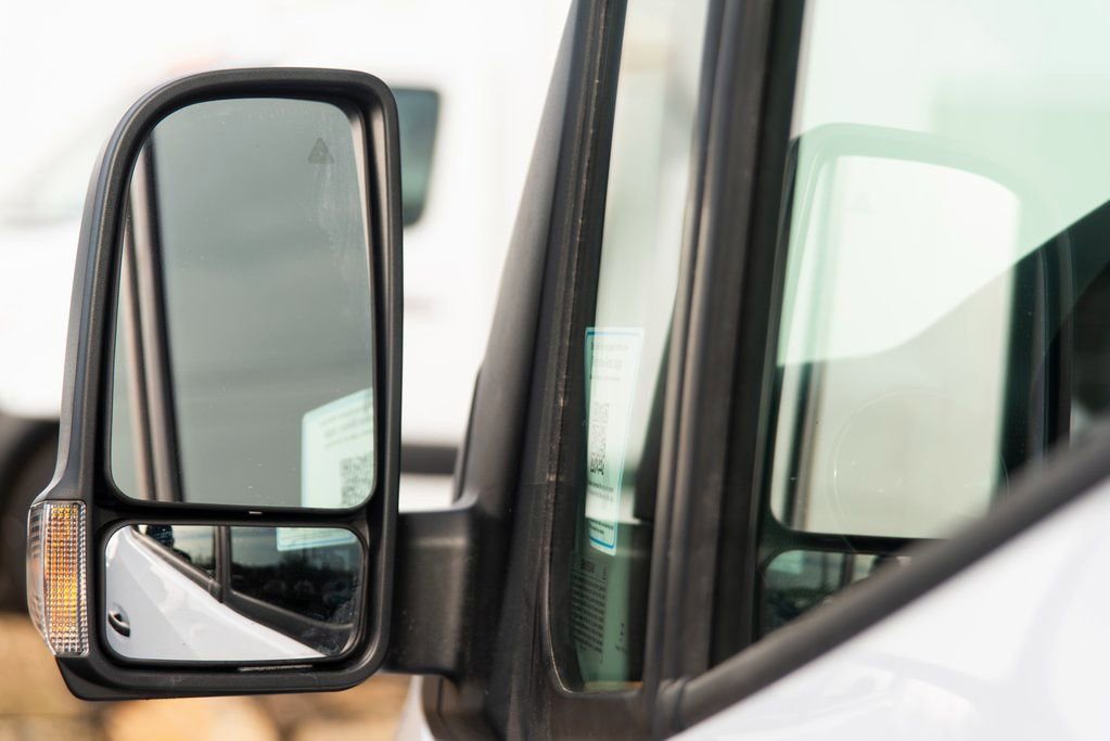 Used 2025 Mercedes-Benz Sprinter 2500 image 18