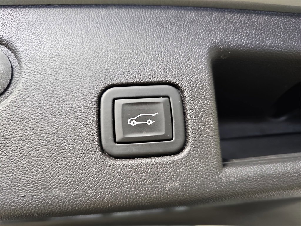 Certified 2024 Chevrolet Equinox LT image 17