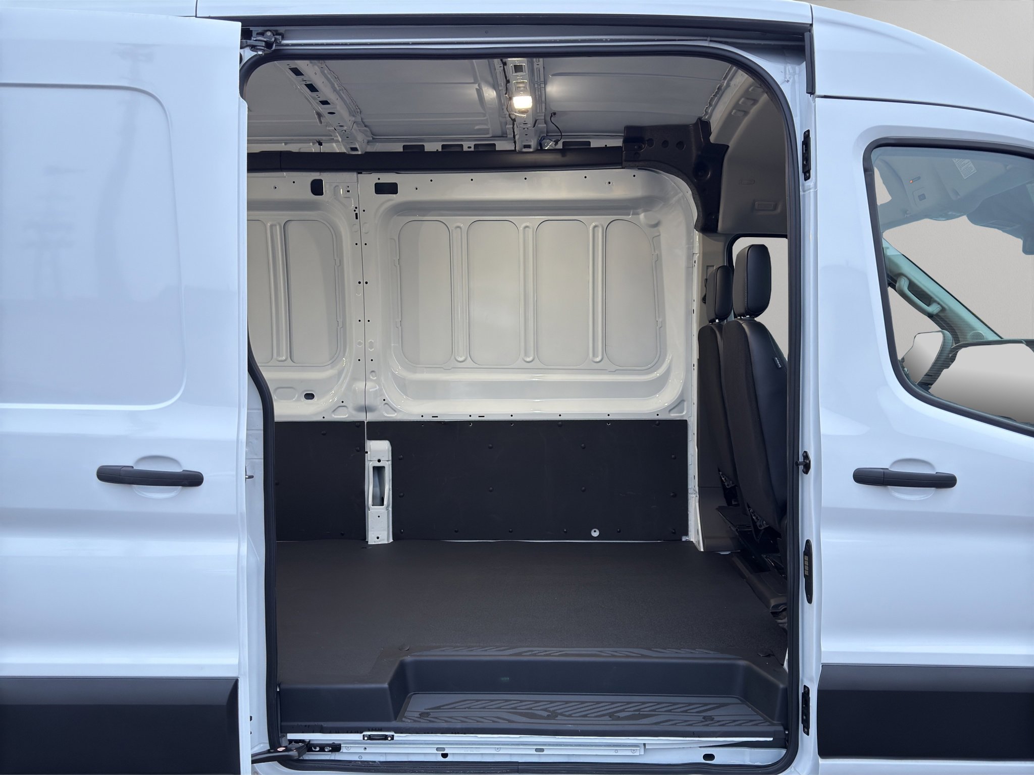 Used 2025 Ford Transit 250 148 Medium Roof w/ Load Area Protection Package image 19