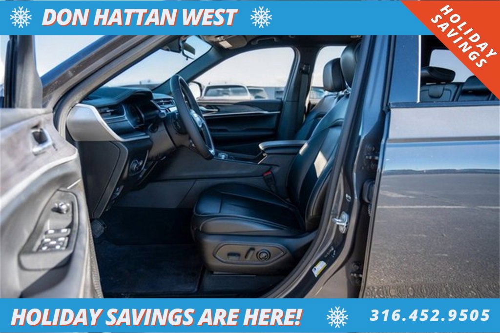 Used 2025 Jeep Grand Cherokee Limited image 5