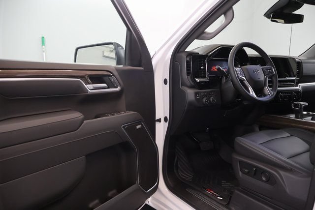New 2026 Chevrolet Silverado 1500 RST AWD/4WD image 9