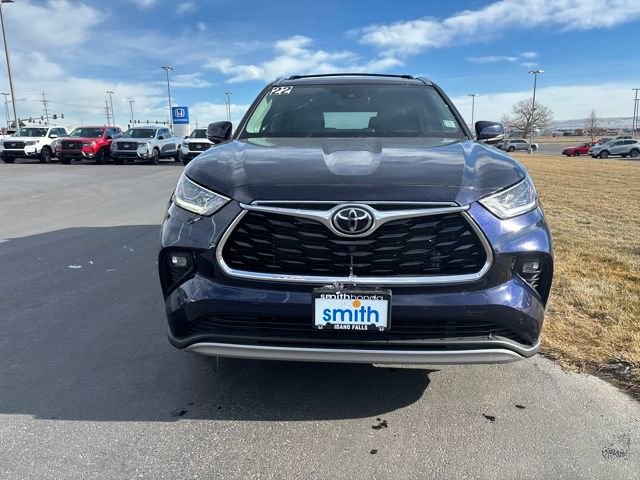 Used 2022 Toyota Highlander Platinum image 8