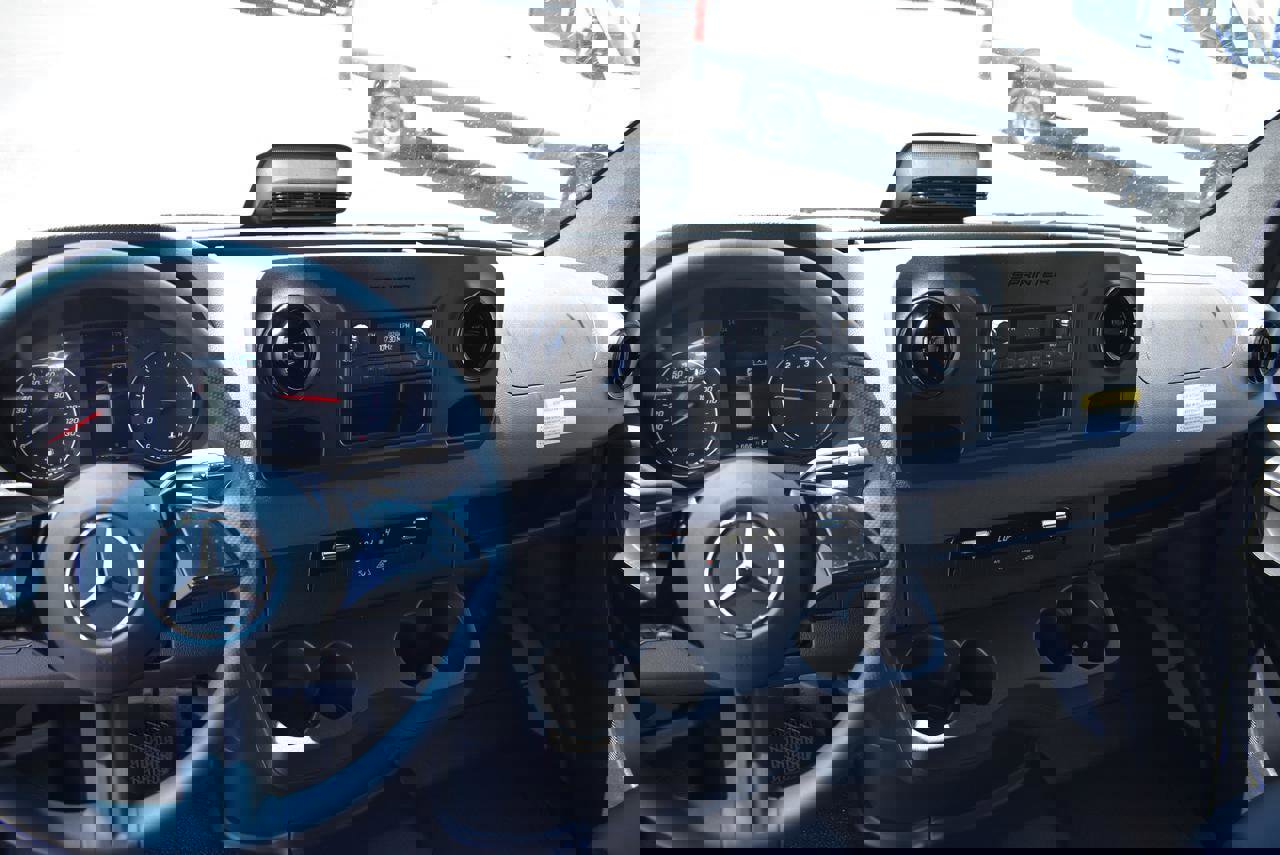 New 2025 Mercedes-Benz Sprinter 2500 image 15
