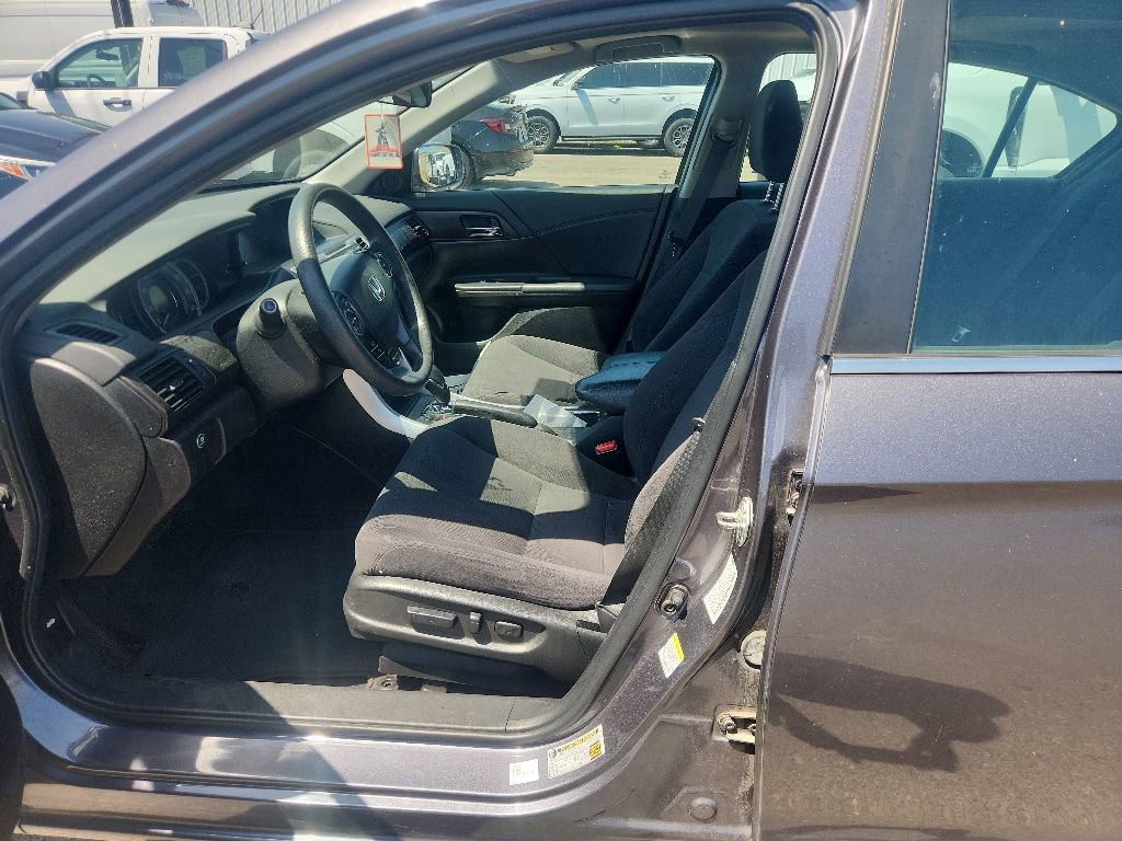 Used 2015 Honda Accord EX image 18