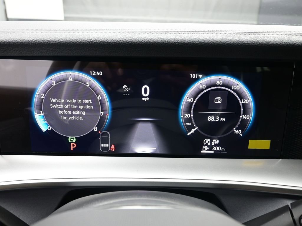 Used 2025 Volkswagen Tiguan SE image 10