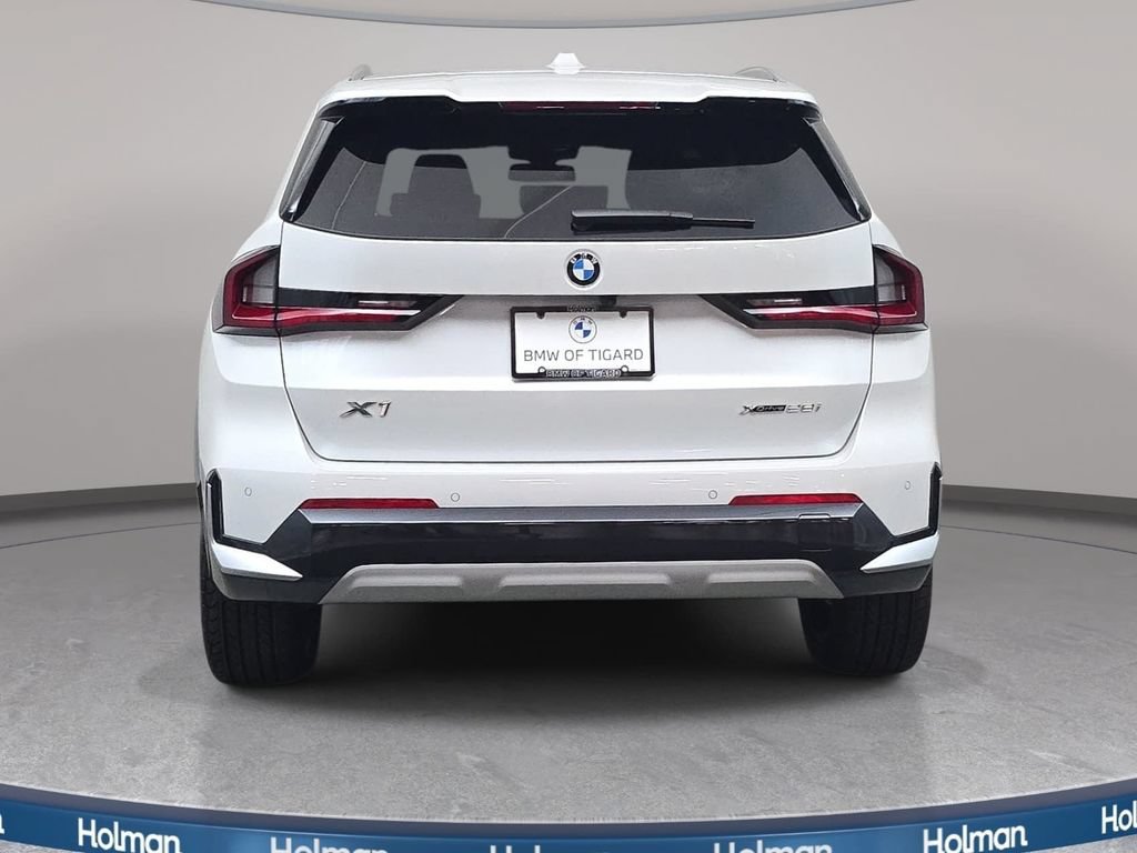 Used 2026 BMW X1 xDrive28i AWD/4WD image 7