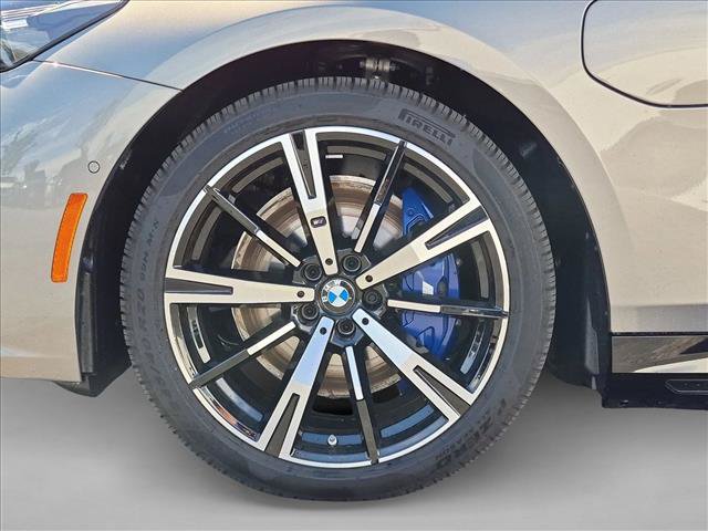 New 2026 BMW 550e xDrive AWD/4WD image 10
