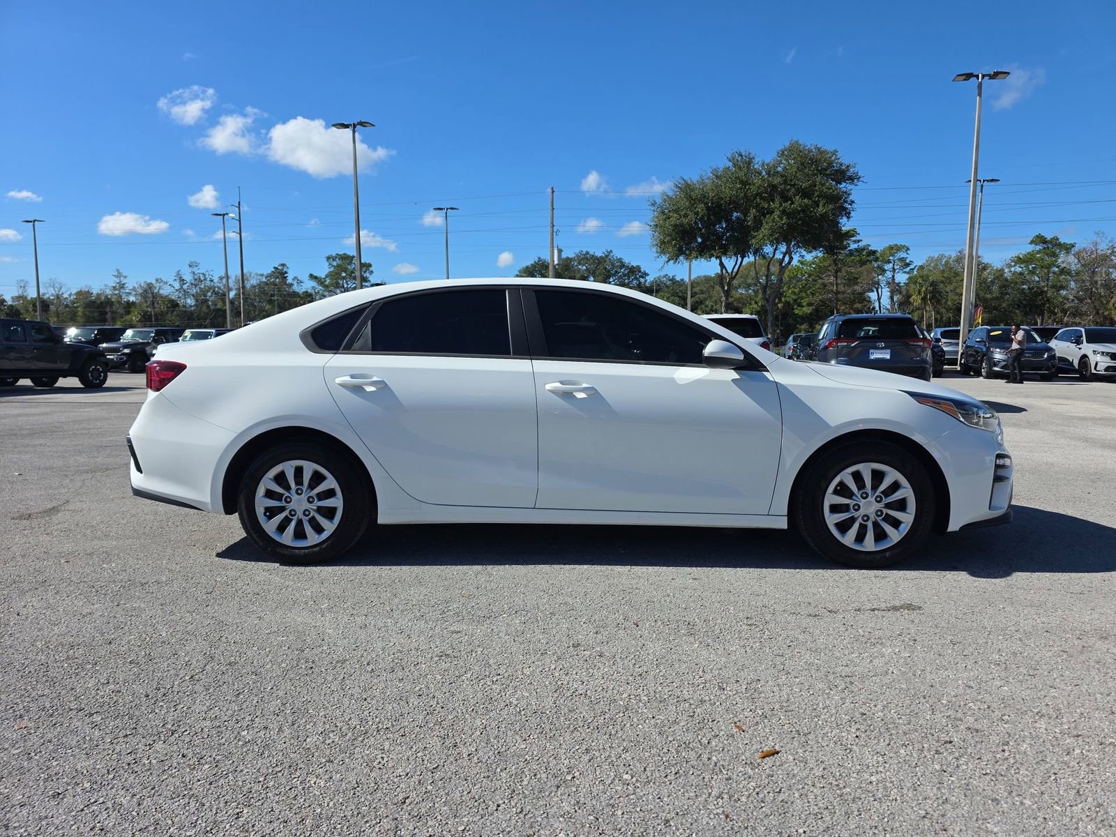 Used 2021 Kia Forte FE image 2