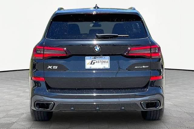Used 2022 BMW X5 xDrive40i w/ M Sport Package AWD/4WD image 6