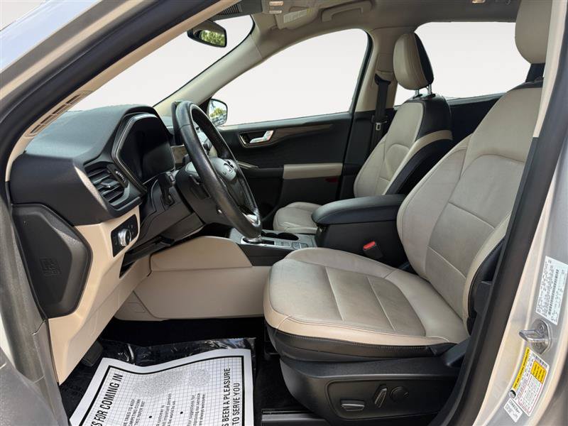 Used 2020 Ford Escape Titanium AWD/4WD image 10