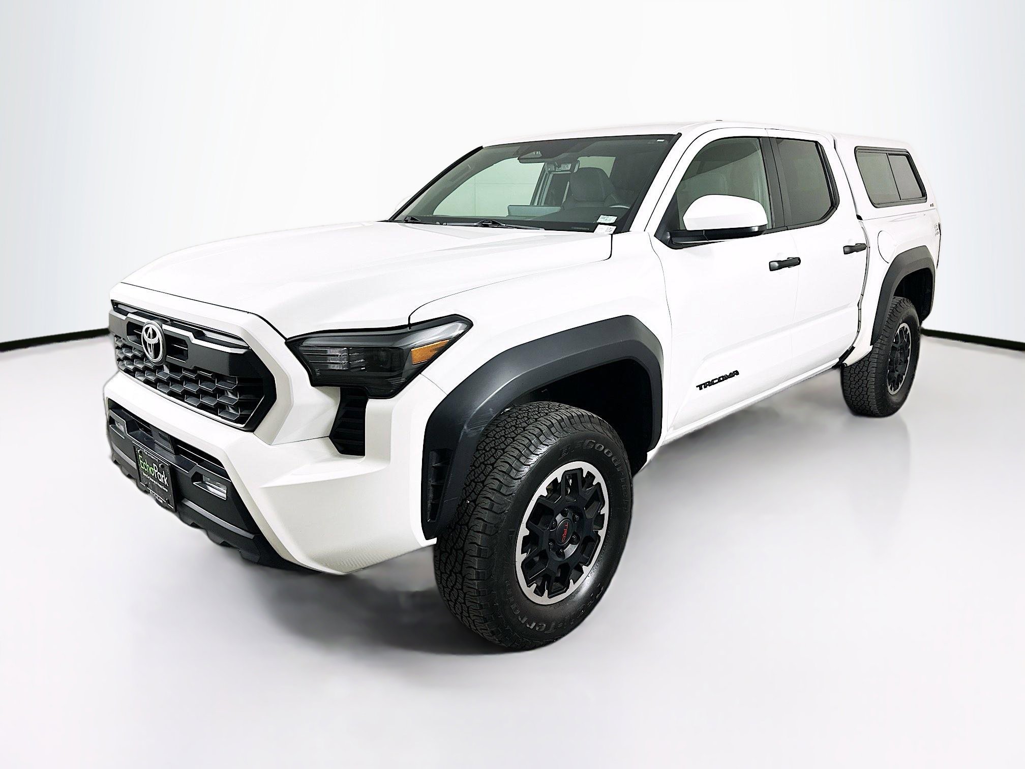 Used 2024 Toyota Tacoma TRD Off-Road image 3