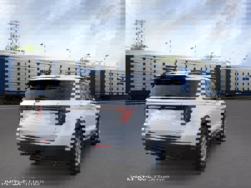 New 2025 Ford Explorer Active image 31