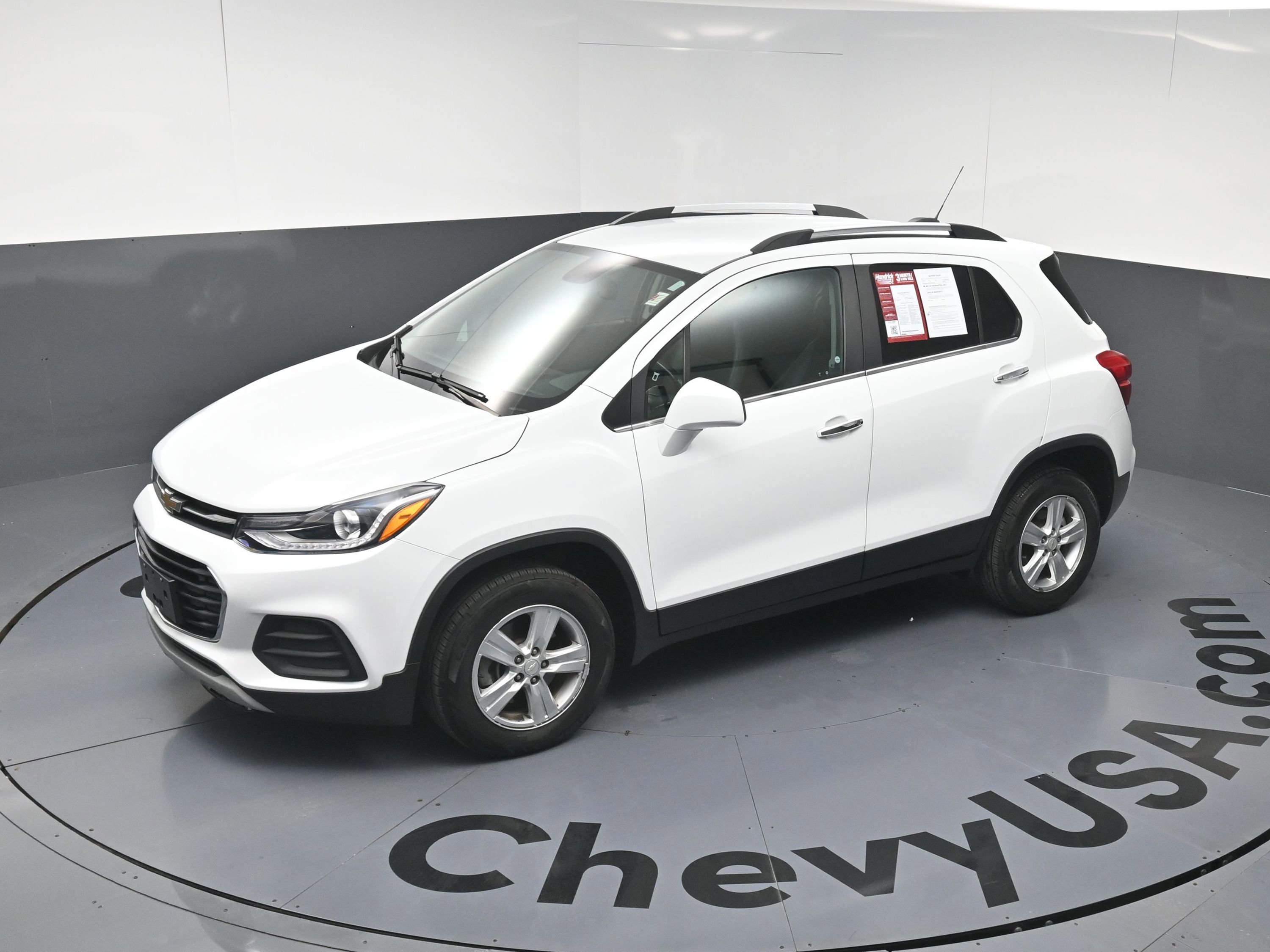 Used 2019 Chevrolet Trax LT w/ LT Convenience Package image 29