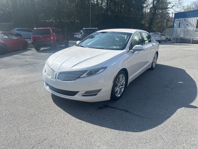 Used 2014 Lincoln MKZ image 3